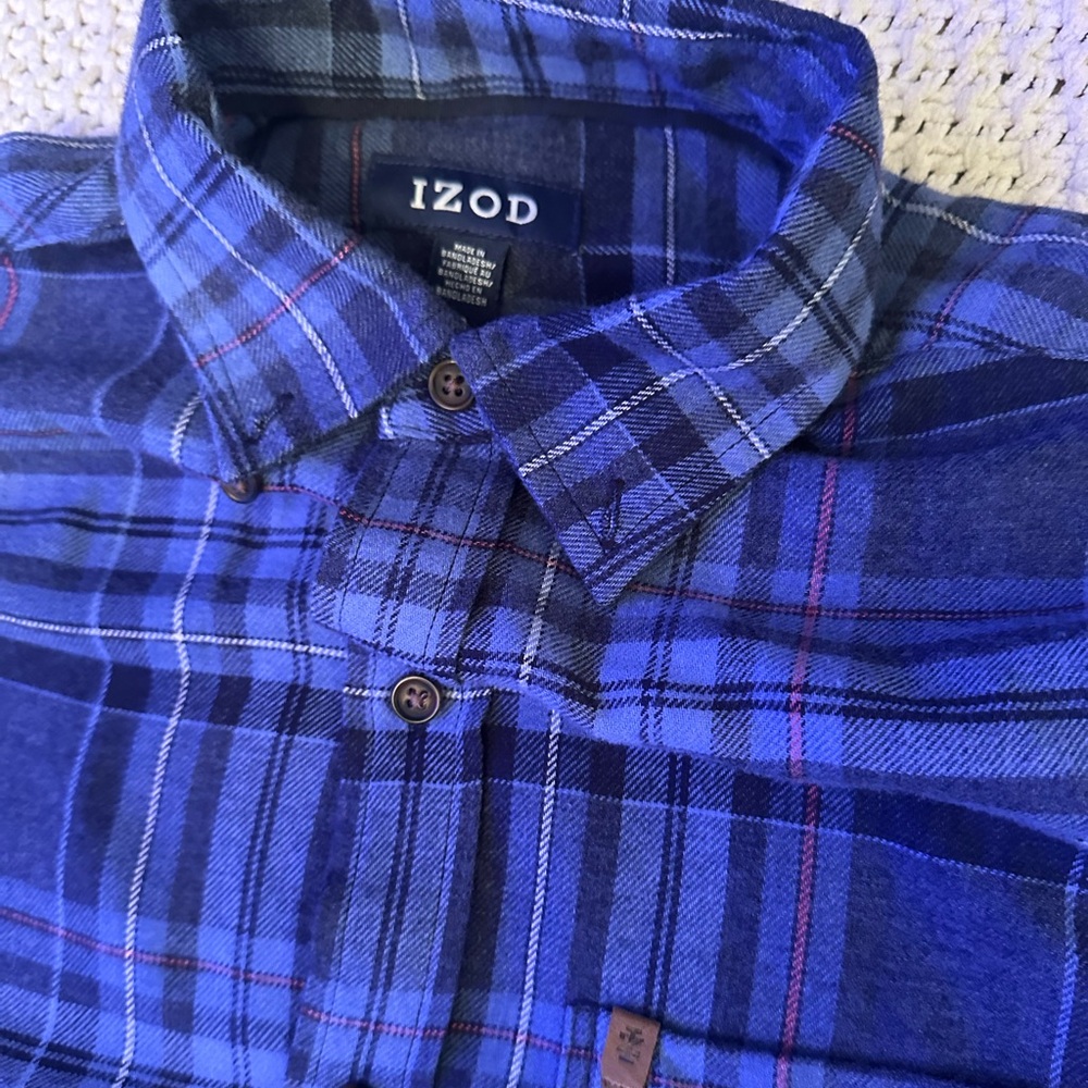 IZOD Flannel/Dress shirt. Size M. Big fit. Great shirt